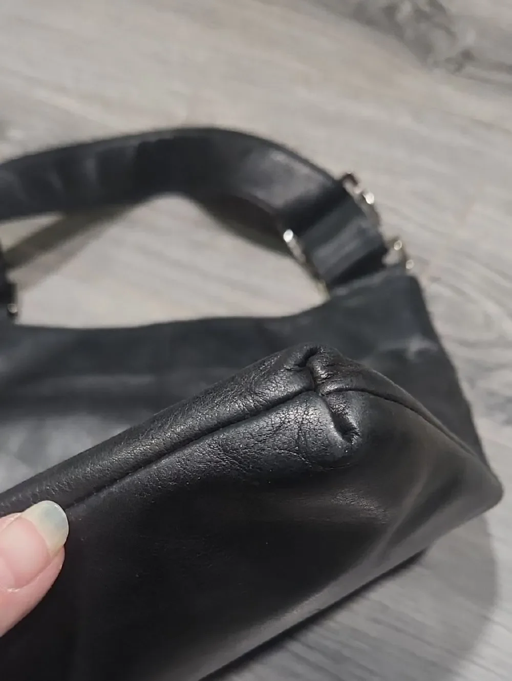 Leather Black Supple North/South Vtg Perlina Crossbody Bag